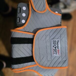 Thundershirt Sport Gray and Orange Pet Vest